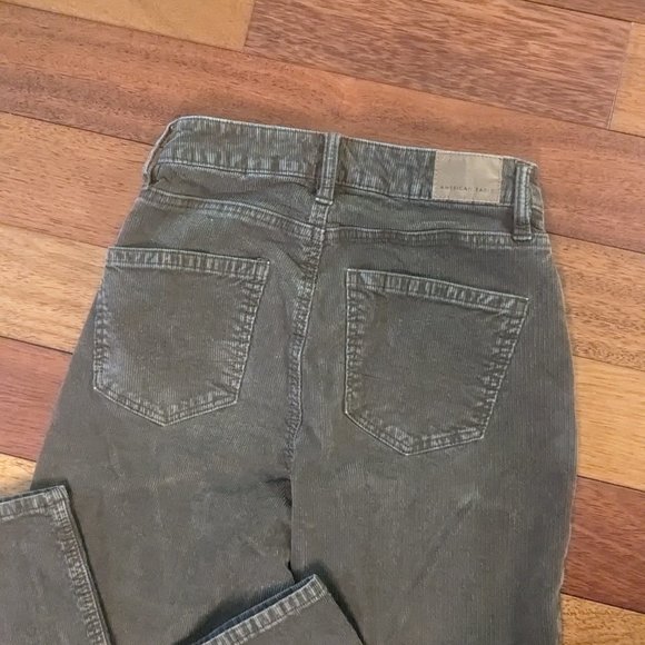 American Eagle High Rise brown corduroy pants - Picture 3 of 6